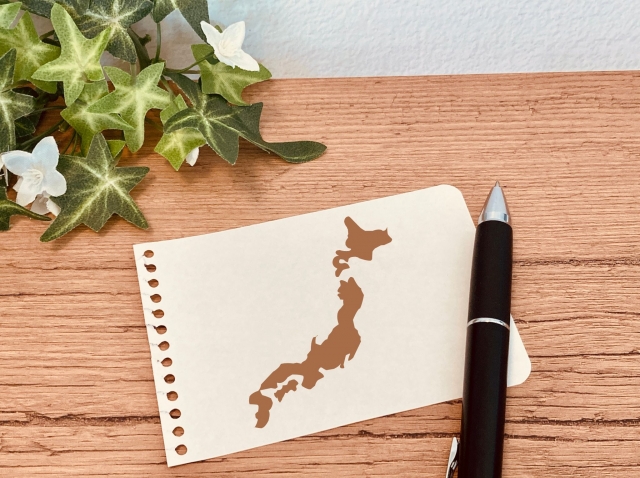 紙に書かれた日本地図